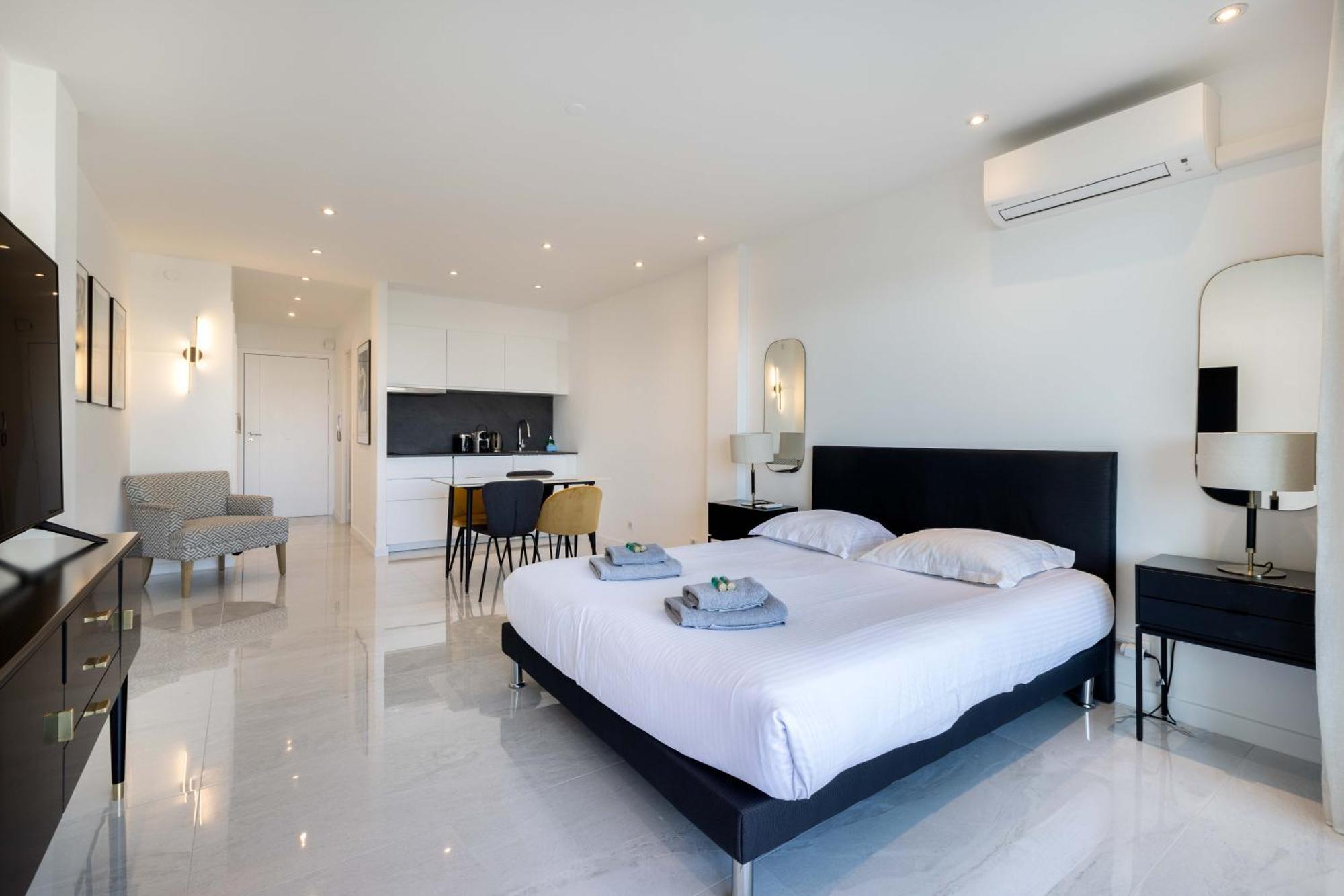 Agence Des Residences - Appartements Prives Du 45 Croisette- Prestige 戛纳 外观 照片